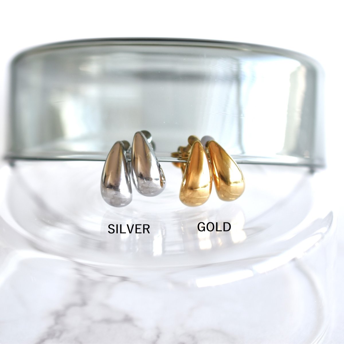 画像2: Creema特集掲載【金属アレルギー対応!】ピアス風 ティアドロップ しずく サージカルステンレスイヤリング   (2)