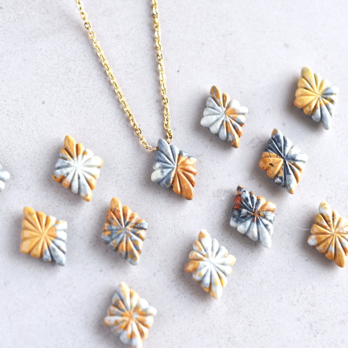 画像2:  秋の新作【残り27】世界で一つだけ　マリガノジャスパー　サージカルステンレスネックレス40cm  (2)