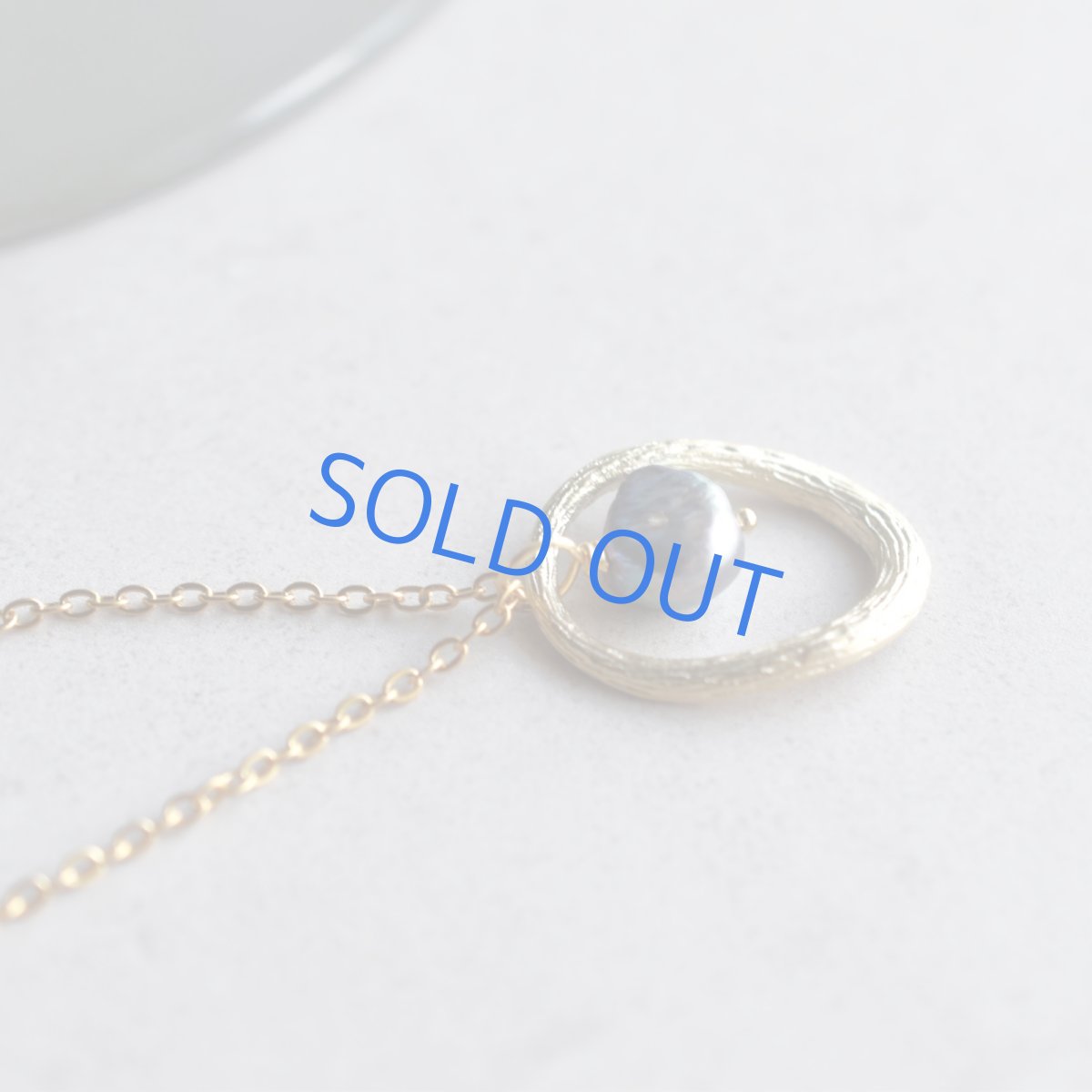 画像3: 特別商品【残り1】ブルーグレー淡水パール　オーバルリング　サージカルステンレスロングネックレス60cm (3)