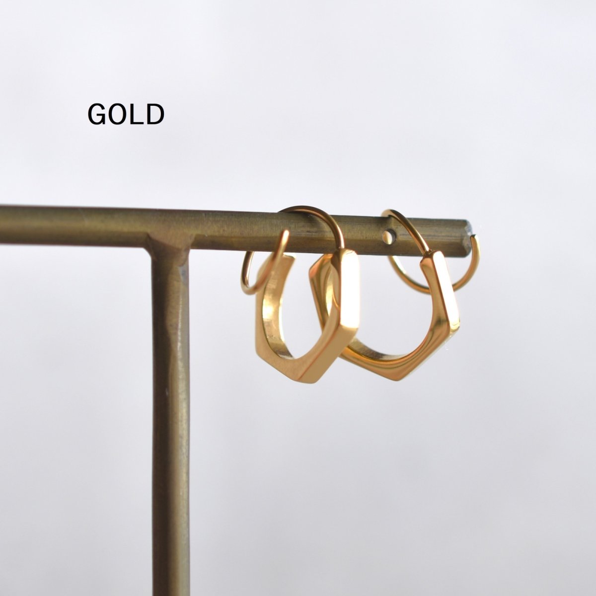 画像5: 秋の新作【金属アレルギー対応！】2連　重ね付け風　角フープ　カールフープピアス　サージカルステンレス  (5)