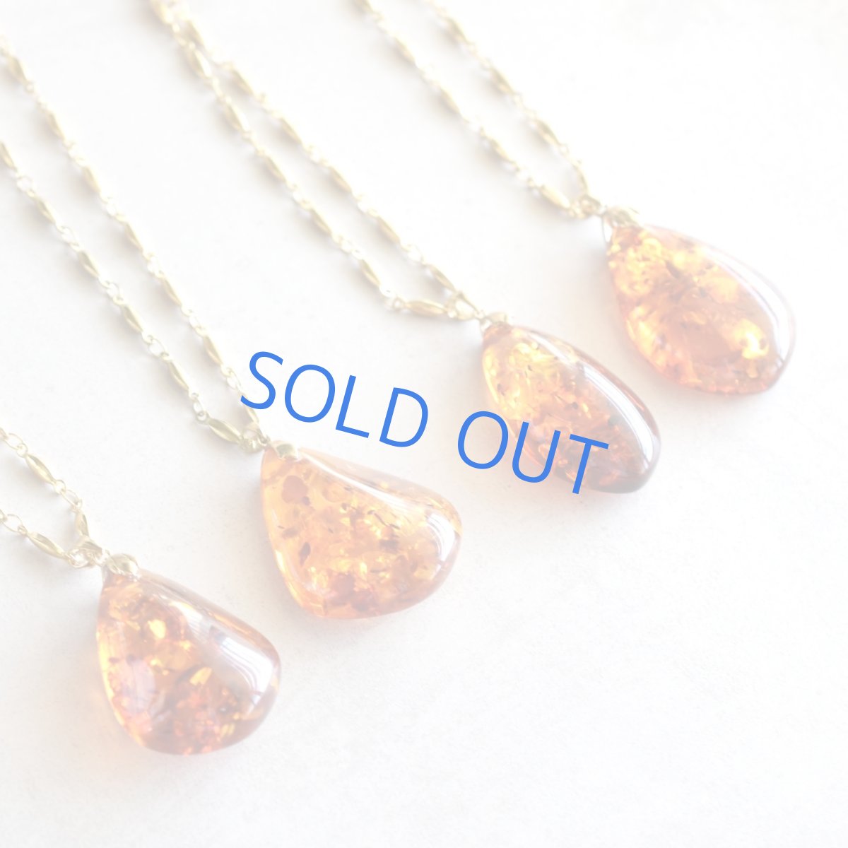 画像5: 限定再入荷！【残りBのみ】バルト海産　超大粒　クラック　アンバー(琥珀）　サージカルステンレスネックレス70cm (5)