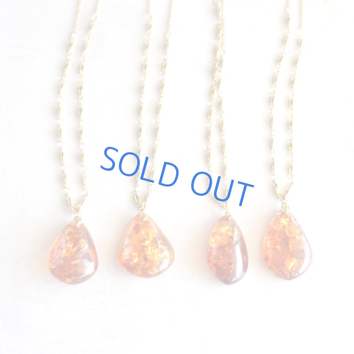 画像4: 限定再入荷！【残りBのみ】バルト海産　超大粒　クラック　アンバー(琥珀）　サージカルステンレスネックレス70cm (4)