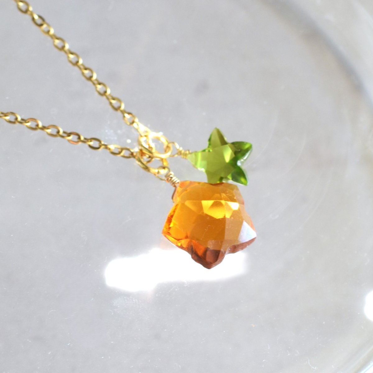 画像3: 秋の新作【残り25】秋色　アンバーイエロークォーツ　と　グリーンクォーツ　スター　サージカルステンレス40cm  (3)