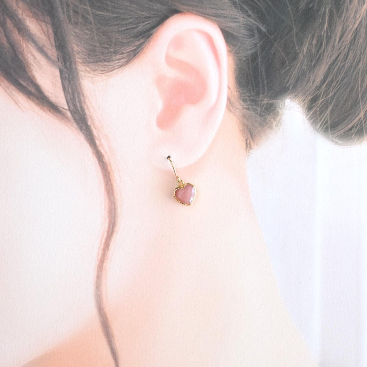 画像10: 秋の新作【限定数のみ・イヤリング変更可】小さなハート　ピンクオパール　フレーム　サージカルステンレスフックピアス  (10)
