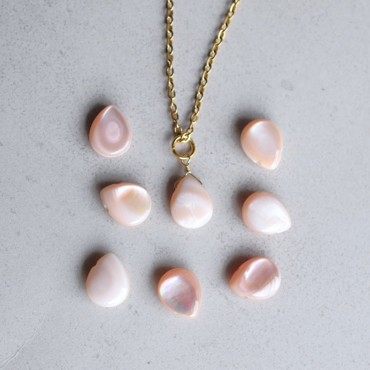 画像5: SALE30%OFF・新入荷!【限定数のみ】桜カラー ピンクシェル ペアシェイプ サージカルステンレスネックレス  (5)