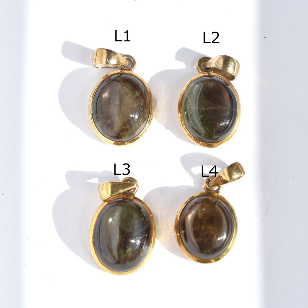 画像2: 訳あり【残り3・L】超希少石！　ケニア産ゴールドシーンサファイア　カボション　約50cmサージカルステンレスネックレス (2)