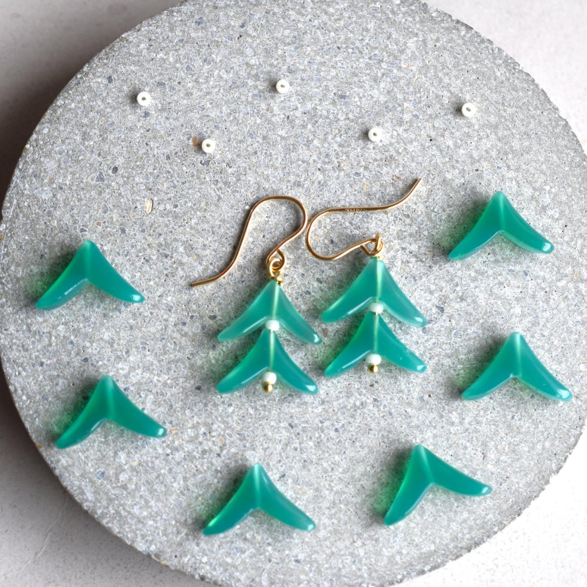 画像3:  冬の新作【限定14ペアのみ】クリスマスツリー　モミの木　グリーンオニキス　サージカルステンレスフックピアス  (3)