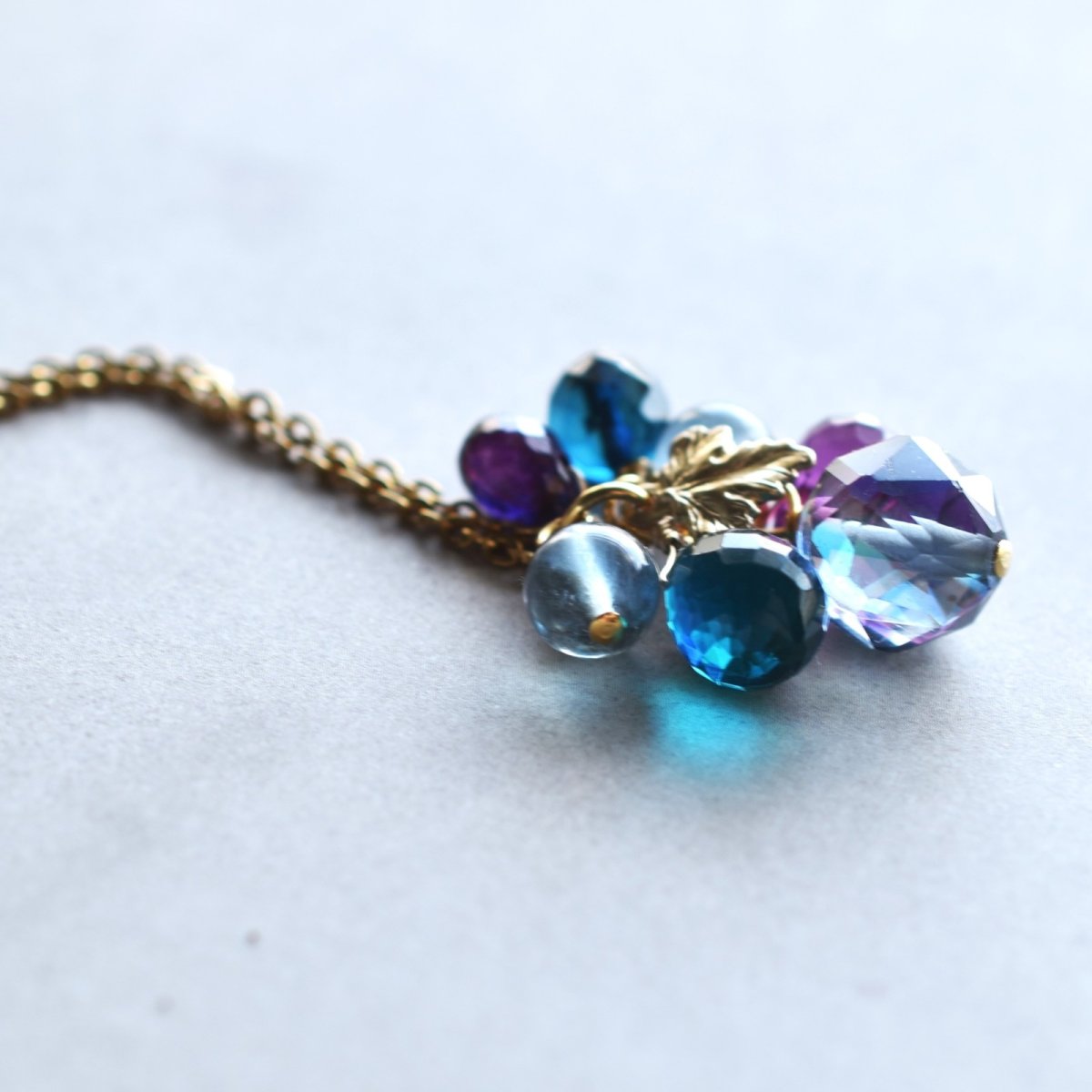 画像5: 春の新作  凍結の朝 冬の実り ミスティッククォーツ 天然石チャーム サージカルステンレスネックレス50cm  (5)