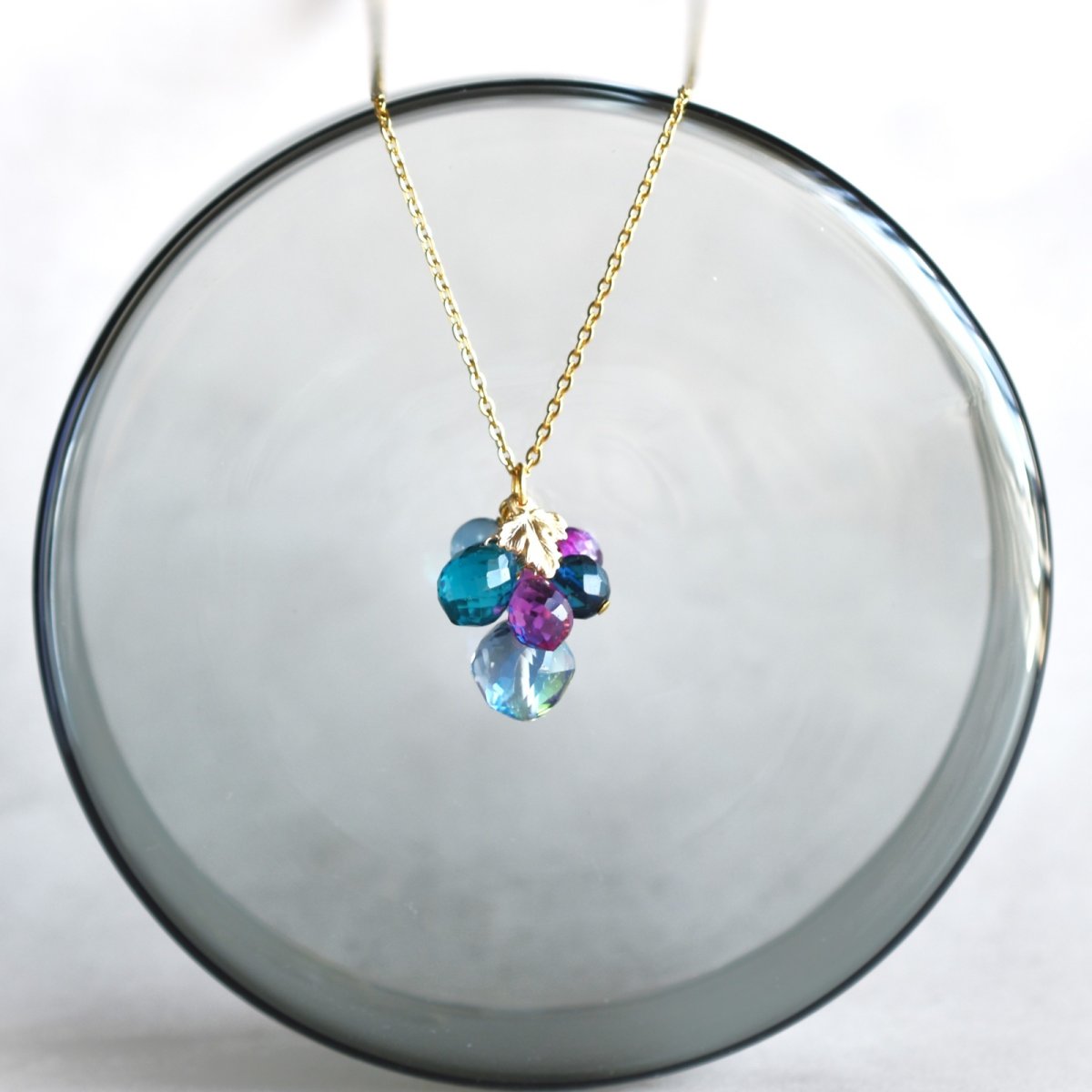 画像4: 春の新作  凍結の朝 冬の実り ミスティッククォーツ 天然石チャーム サージカルステンレスネックレス50cm  (4)