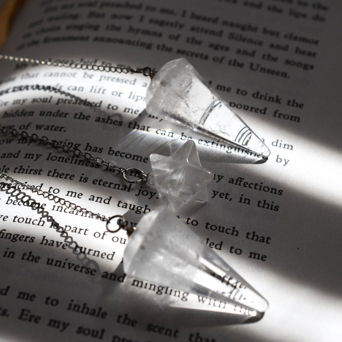 画像12: 人気新タイプ入荷！×200超販売【選べる・各限定】クリスタル　水晶　シルバーペンデュラム（円錐・マカバスター） (12)