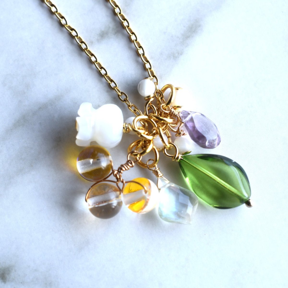 画像5: 春の新作【限定数のみ】すずらん　大粒グリーンアンバー　6種チャーム　セット　サージカルステンレスネックレス　40cm　  (5)
