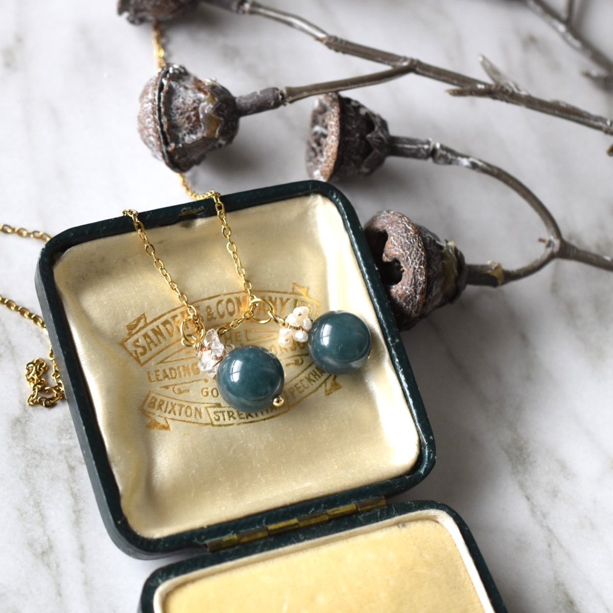 画像6: 春の新作【限定数のみ】希少！　グアテマラ産　マンサーノ翡翠　サージカルステンレスネックレス　40cm　 　  (6)