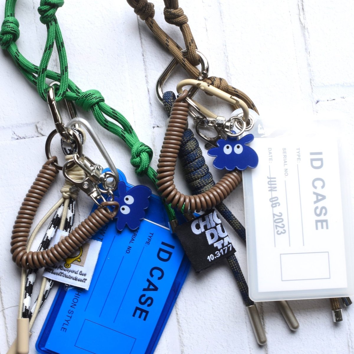 画像12: グリーンのみ【不思議な生き物】男女兼用！　クラシック　アクリルコード　カラビナ　バッグチャーム・カードホルダー  (12)