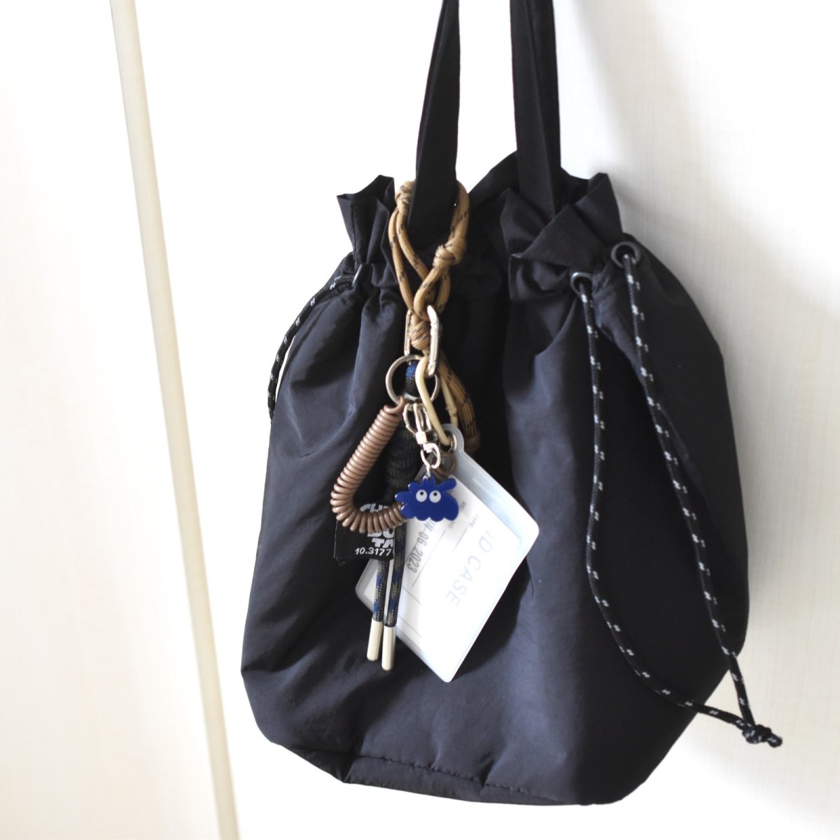 画像11: グリーンのみ【不思議な生き物】男女兼用！　クラシック　アクリルコード　カラビナ　バッグチャーム・カードホルダー  (11)