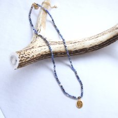 画像6: 夏の新作【汗をかく季節に♪】ソーダライト　メダイ　ショートネックレス　約41+5cm　サージカルステンレス金具  (6)