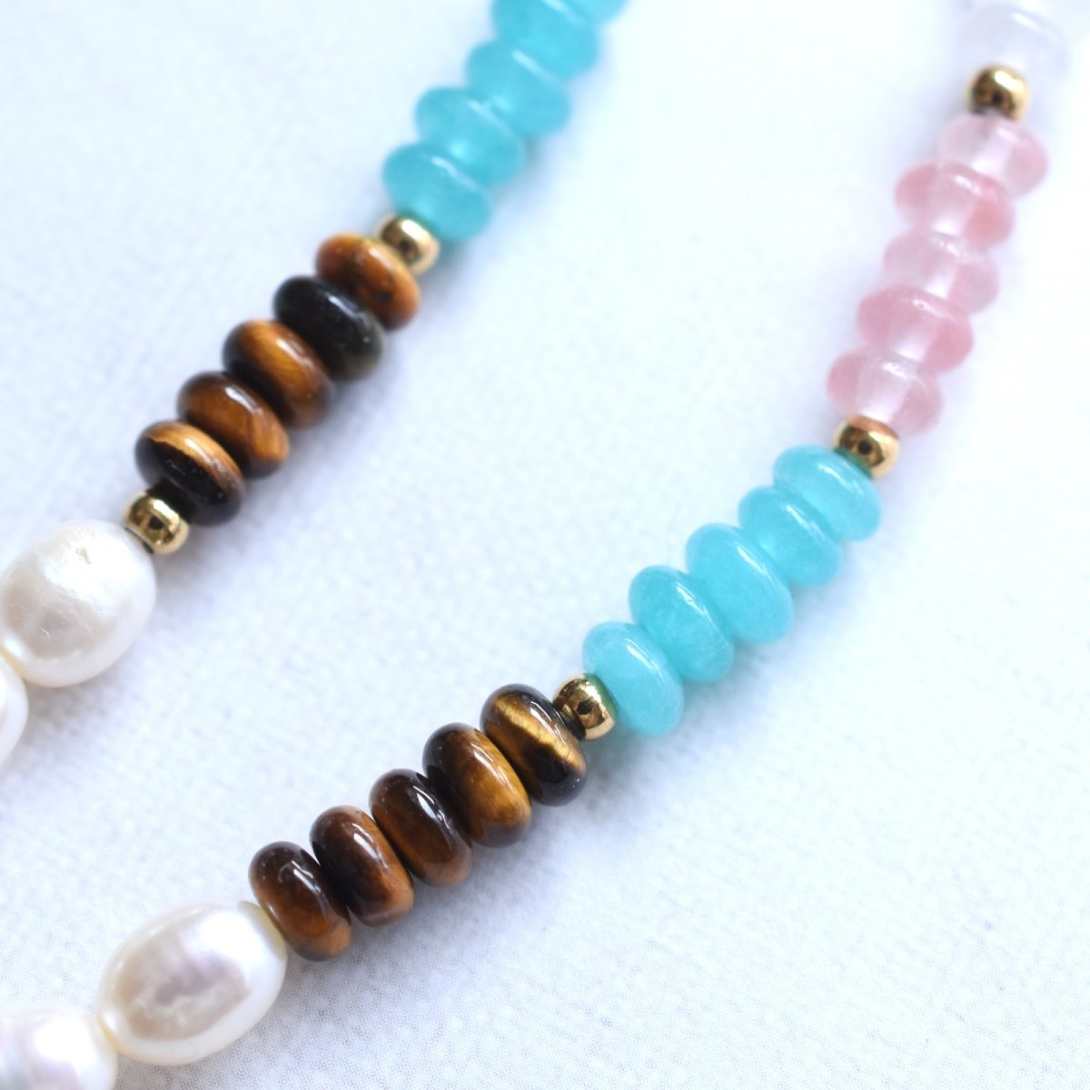 画像2: 夏の新作【汗をかく季節に♪】淡水パール　アマゾナイト　ショートネックレス　約41+5cm　サージカルステンレス金具  (2)