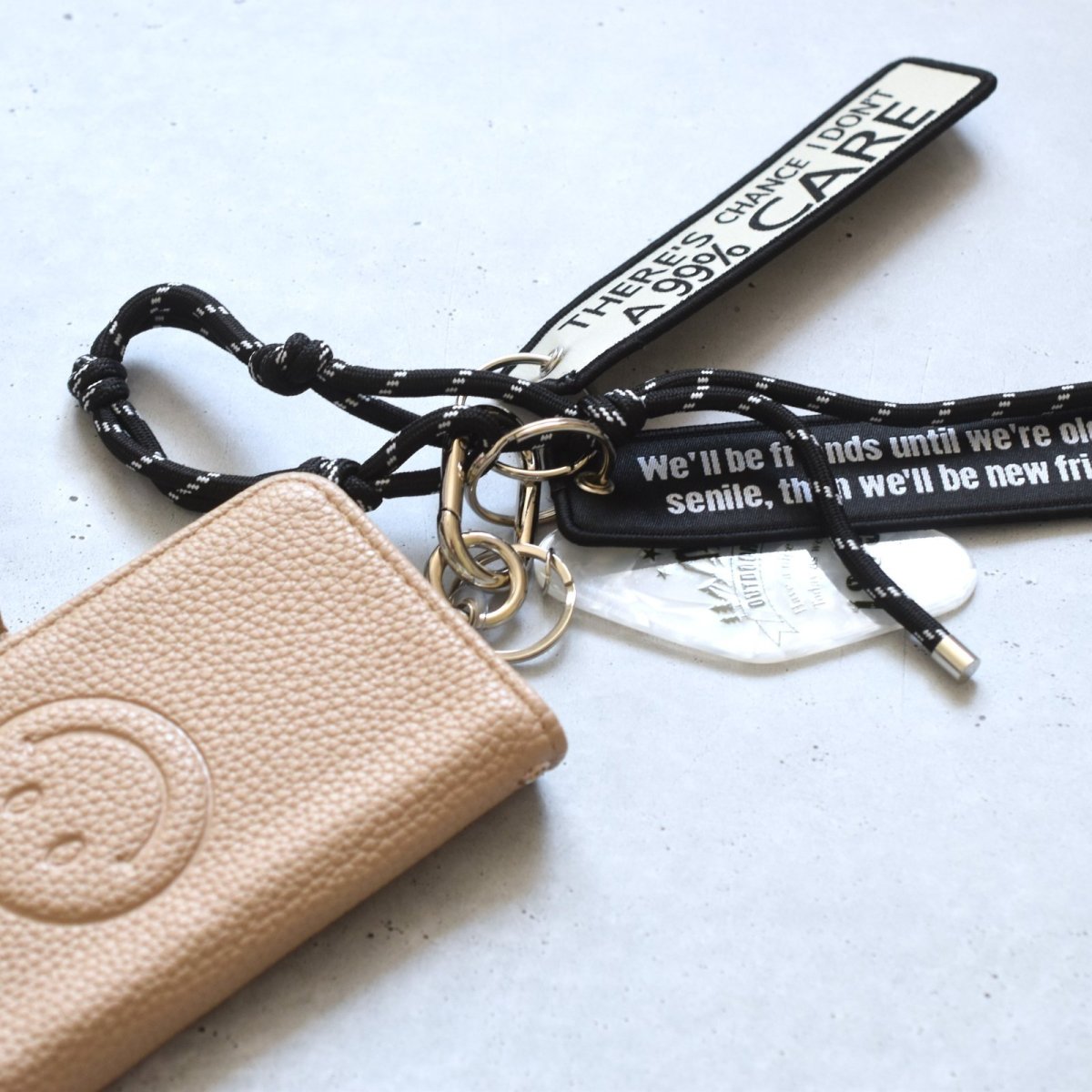 画像13: 人気柄追加！【限定・選べる】男女兼用！クラシックカラー　コード×アクリル　カラビナ　バッグチャーム  (13)