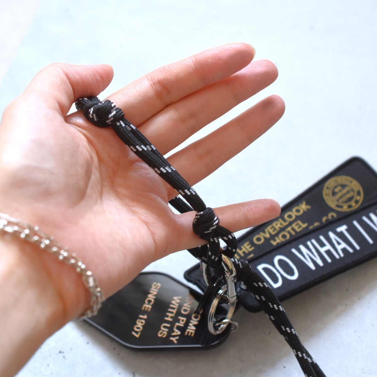 画像15: 人気柄追加！【限定・選べる】男女兼用！クラシックカラー　コード×アクリル　カラビナ　バッグチャーム  (15)