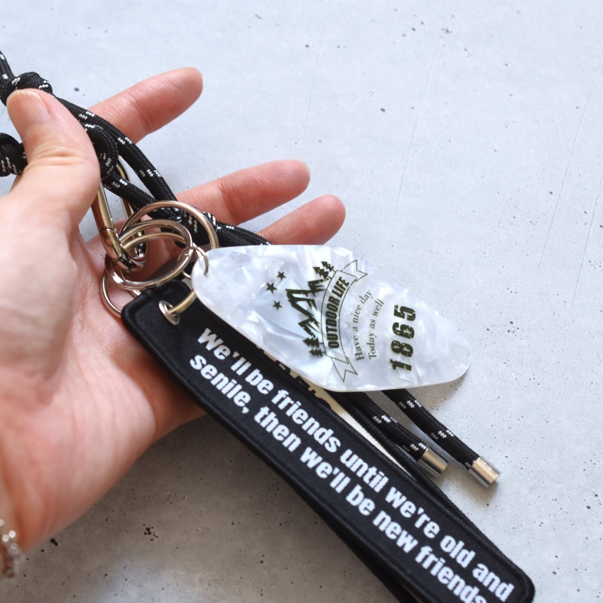 画像14: 人気柄追加！【限定・選べる】男女兼用！クラシックカラー　コード×アクリル　カラビナ　バッグチャーム  (14)