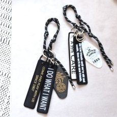 画像1: 新作入荷【限定・選べる】男女兼用！クラシックカラー　コード×アクリル　カラビナ　バッグチャーム  (1)