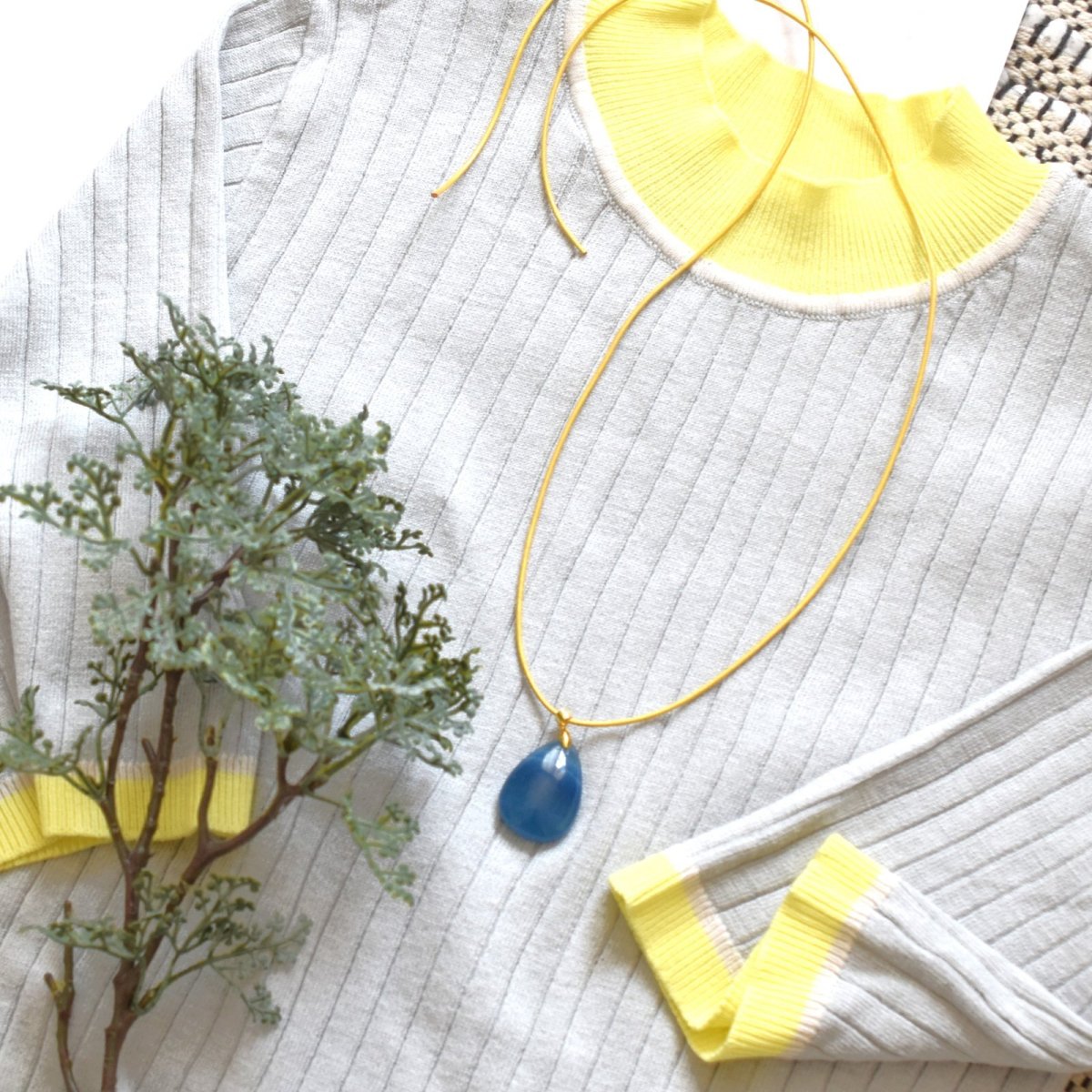 画像19: 夏の新作【選べる・1点もの】天然　デニムブルー　バンデッドカルサイト　革コードネックレス85cm  (19)