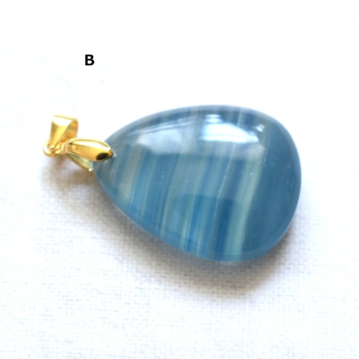 画像9: 夏の新作【選べる・1点もの】天然　デニムブルー　バンデッドカルサイト　革コードネックレス85cm  (9)