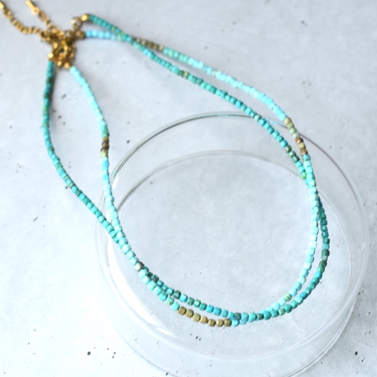 画像2: 夏の新作【汗をかく季節に♪】選べる　ターコイズ　ショートネックレス　サージカルステンレス金具　41+5cm  (2)