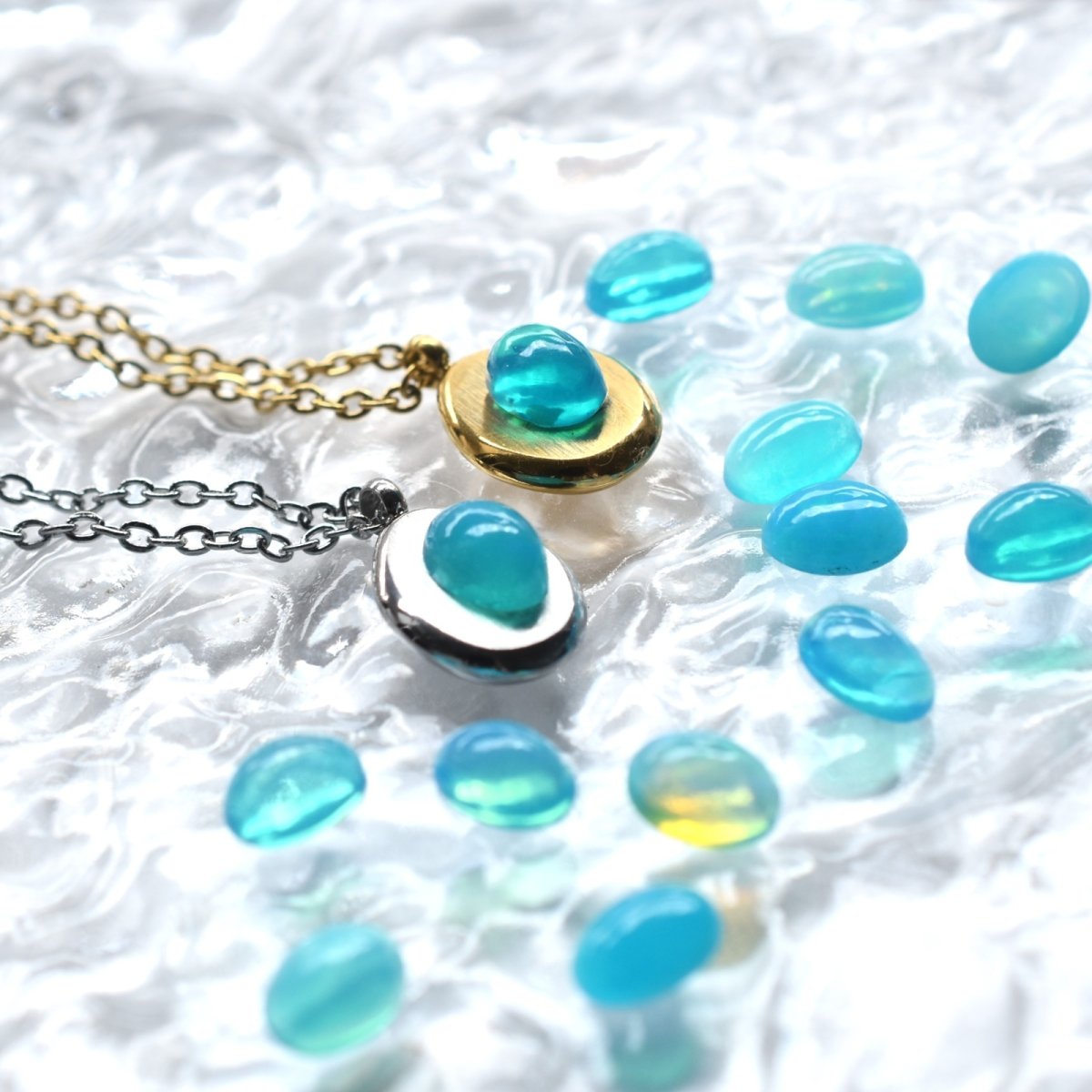 画像3: 夏の新作【限定数】希少！　アクアブルー　エチオピア産　ウェロオパール　カボション　サージカルステンレスネックレス (3)
