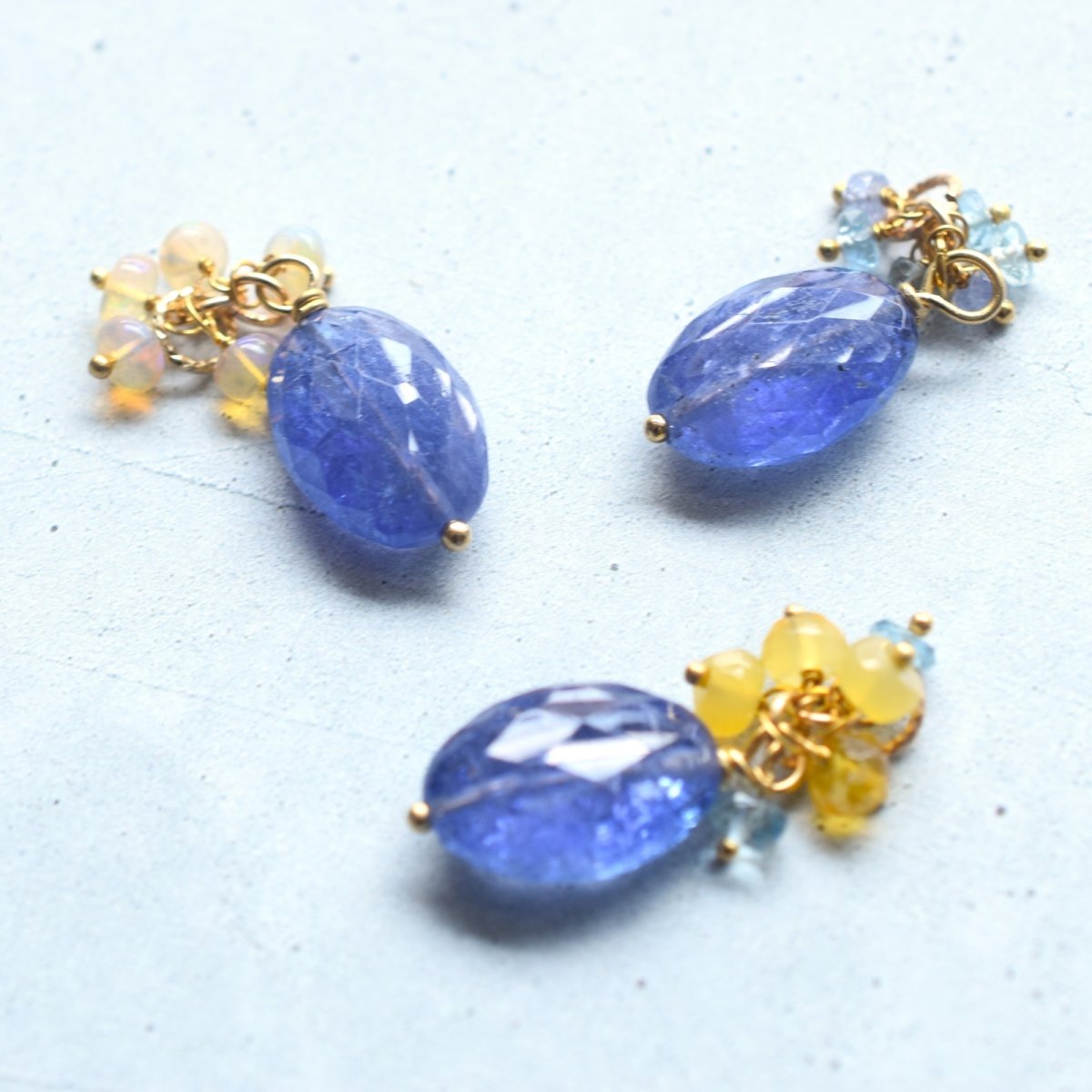 画像2: バリーエーション追加【各限定１】大粒タンザナイト　オーバル　フリンジ付き　316Lステンレスネックレス40cm  (2)