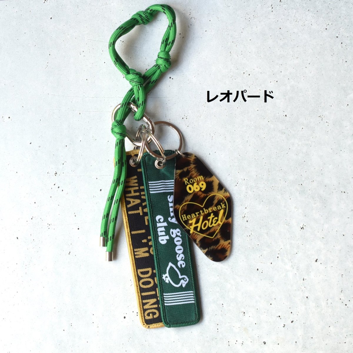 画像3: 人気柄追加！【限定・選べる】男女兼用！クラシックカラー　コード×アクリル　カラビナ　バッグチャーム  (3)