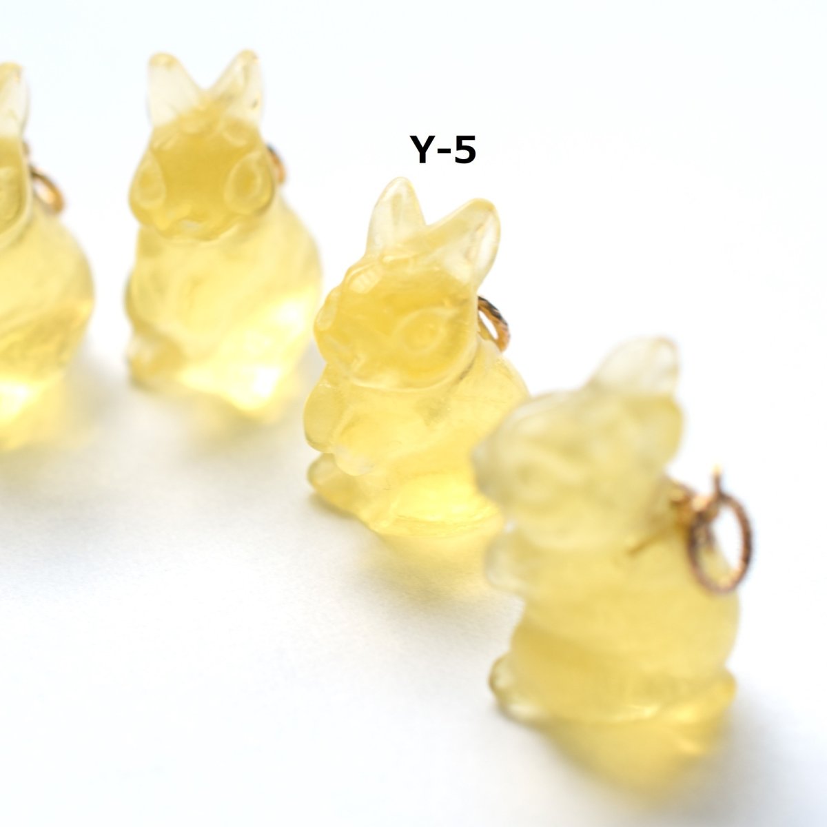 画像5: SALE【各限定１・選べる】かわいい癒し！　小さなうさぎ　フローライト　イエロー　ステンレスネックレス50cm  (5)