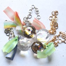 画像14: 新作【限定数・選べる】虹入り　水晶　スモーキークォーツ　アイリスクォーツ　手染めシルクリボン　バッグチャーム  (14)