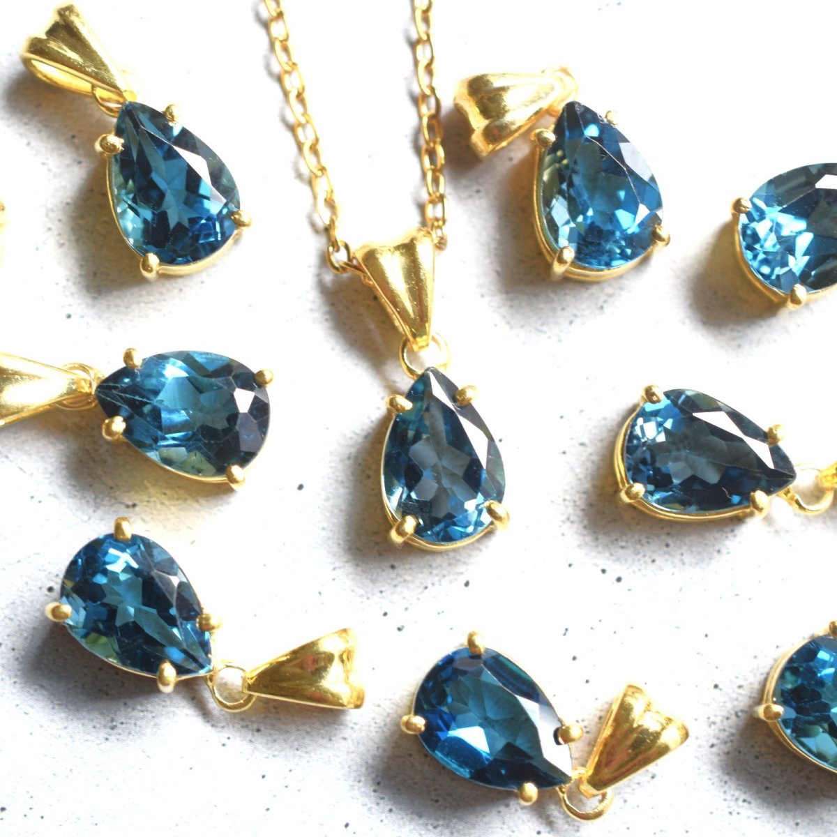 画像6: 新作【限定10】10ミリ　宝石用ルース　ロンドンブルートパーズ　ペアシェイプジェム　ステンレスネックレス40cm  (6)