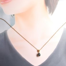 画像8: 新作【限定10】10ミリ　宝石用ルース　ロンドンブルートパーズ　ペアシェイプジェム　ステンレスネックレス40cm  (8)