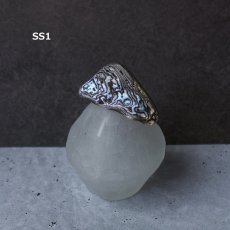 画像8: 秋の新作【1点もの・選べる・SSサイズ】ニュージーランド産　パウア貝　ポニーフック（ヘアゴム用）  (8)