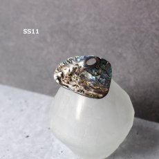画像18: 秋の新作【1点もの・選べる・SSサイズ】ニュージーランド産　パウア貝　ポニーフック（ヘアゴム用）  (18)