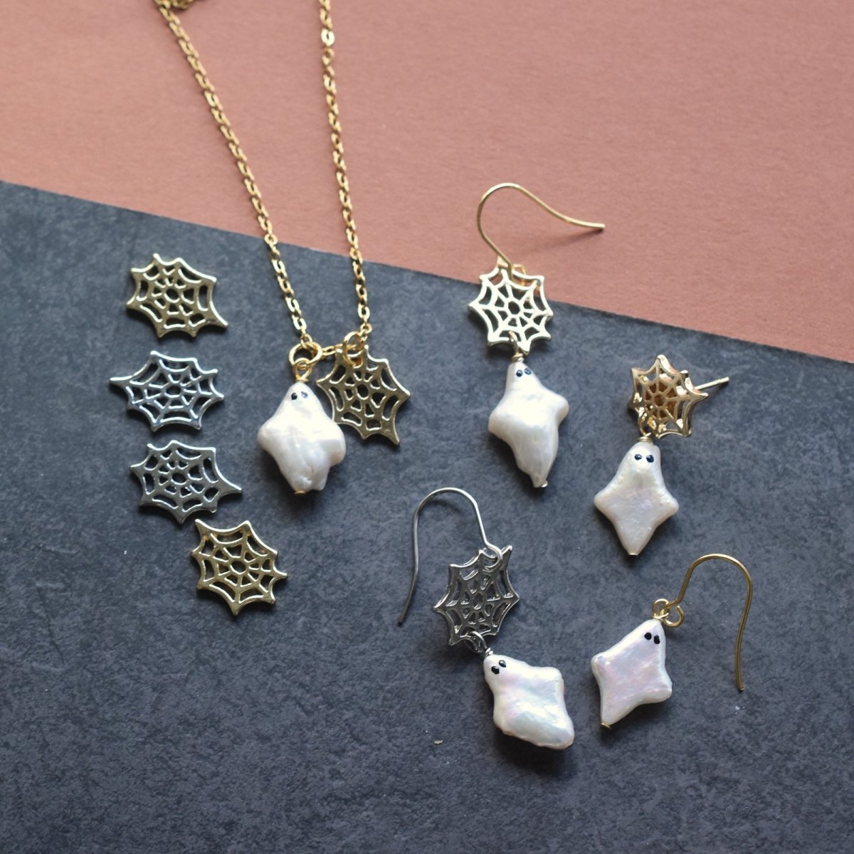 画像10: 秋の新作【数量限定】ハロウィン　お化け　淡水パール　と　クモの巣　サージカルステンレスネックレス  (10)