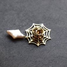 画像7: 秋の新作【数量限定】ハロウィン　お化け　淡水パール　と　クモの巣　ブローチ・ピン (7)