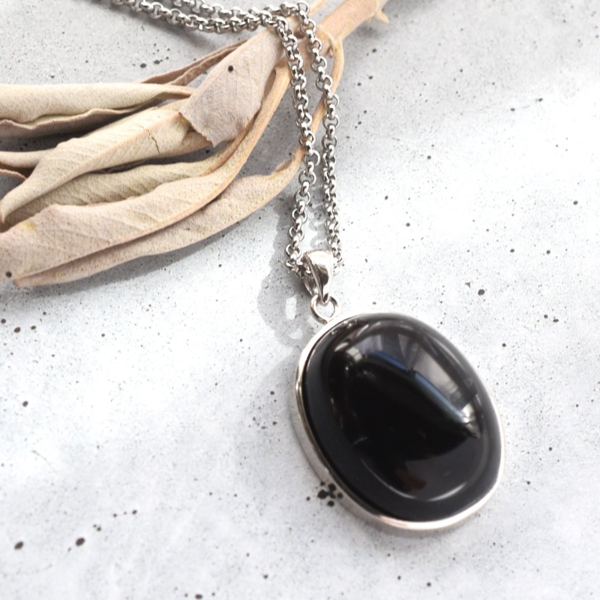 画像8: 秋の新作【数量限定・残り9】超大粒　チベット産モリオン(黒水晶）　サージカルステンレス　ロングネックレス  (8)