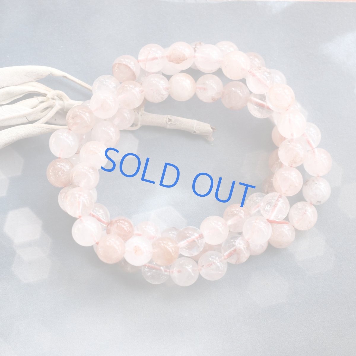 画像7: 限定再入荷！【残2・最強お守り】レッド系　ヒマラヤ・マニカラン産　水晶8ミリ玉　天然石ブレスレット  (7)