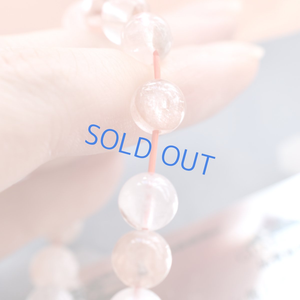 画像9: 限定再入荷！【残2・最強お守り】レッド系　ヒマラヤ・マニカラン産　水晶8ミリ玉　天然石ブレスレット  (9)