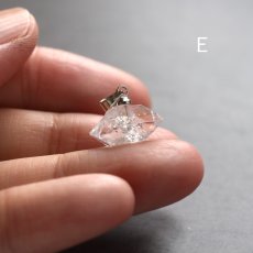 画像15:  秋の新作【選べる数量限定】大粒　横型　ハーキマーダイヤモンド　クォーツ　シルバー　サージカルステンレスネックレス40cm  (15)