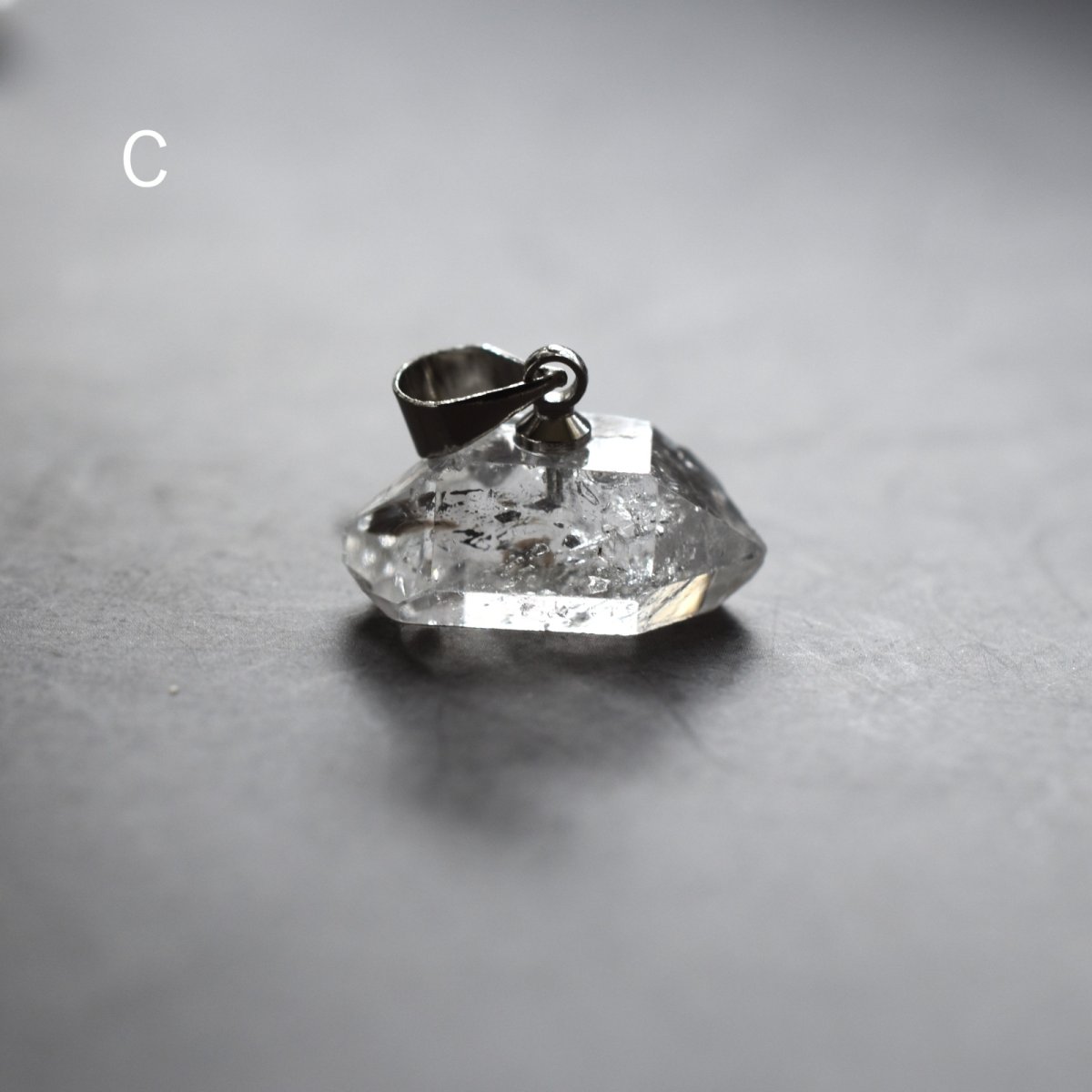 画像10:  秋の新作【選べる数量限定】大粒　横型　ハーキマーダイヤモンド　クォーツ　シルバー　サージカルステンレスネックレス40cm  (10)