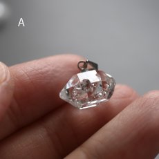 画像7:  秋の新作【選べる数量限定】大粒　横型　ハーキマーダイヤモンド　クォーツ　シルバー　サージカルステンレスネックレス40cm  (7)