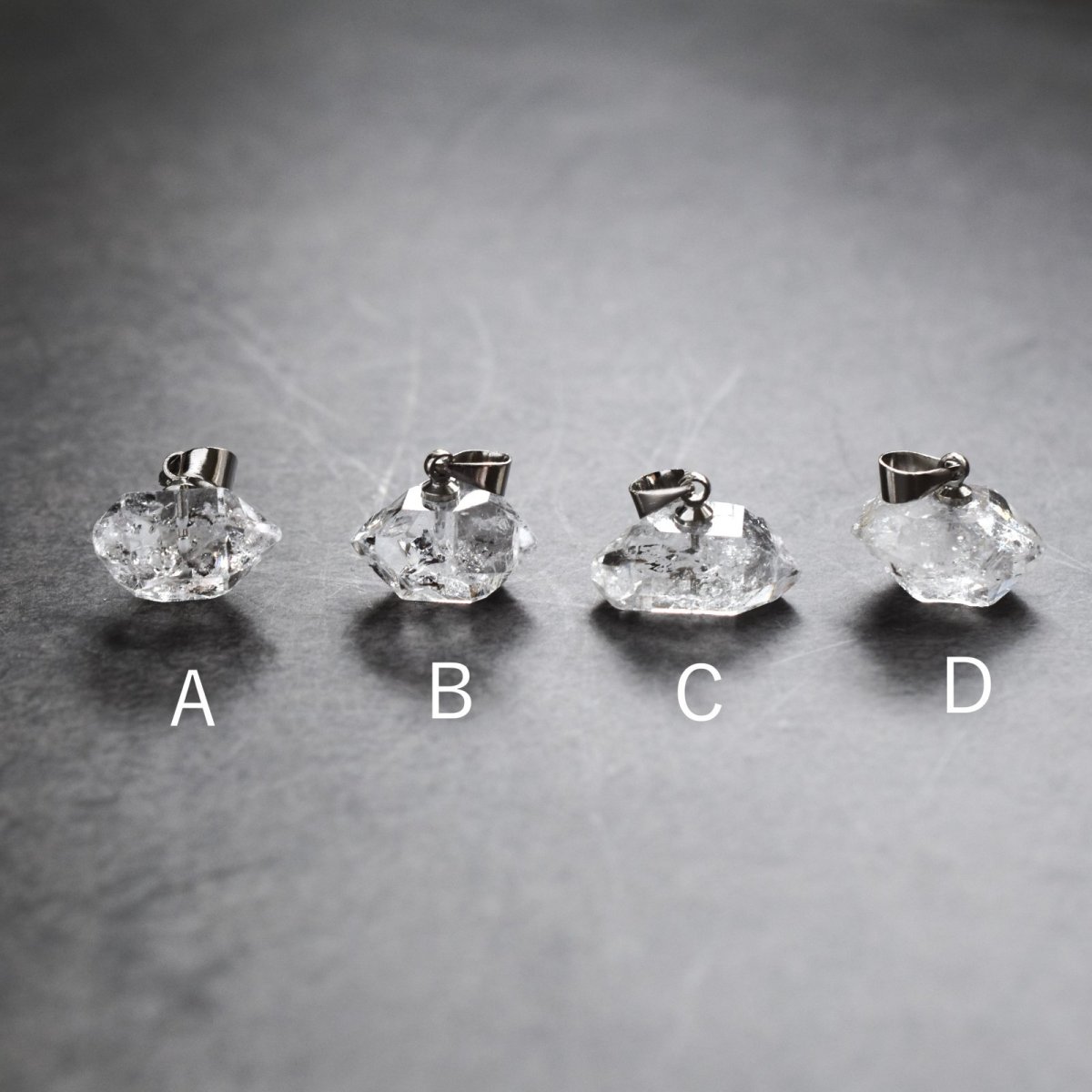 画像2:  秋の新作【選べる数量限定】大粒　横型　ハーキマーダイヤモンド　クォーツ　シルバー　サージカルステンレスネックレス40cm  (2)