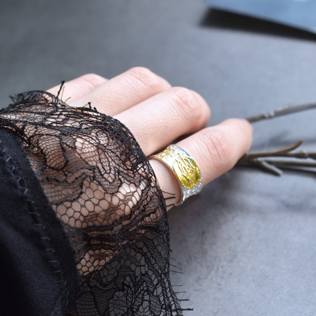 画像7: 秋の新作【数量限定・フリーサイズ】マリアメダイ　祈りのリング　SV925(指輪・シルバー）  (7)