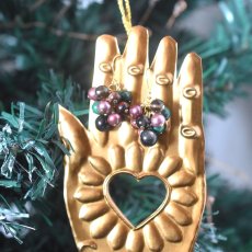 画像6: 冬の新作【数量限定】大人の色合い　オーナメント風　ボリューム　天然石パール　サージカルステンレスピアス   (6)