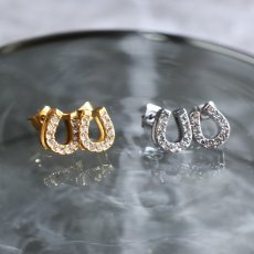 画像4: 冬の新作【選べる・金属アレルギー対応・つけっぱなし】2026午年　ホースシュー　馬蹄　サージカルステンレスピアス  (4)