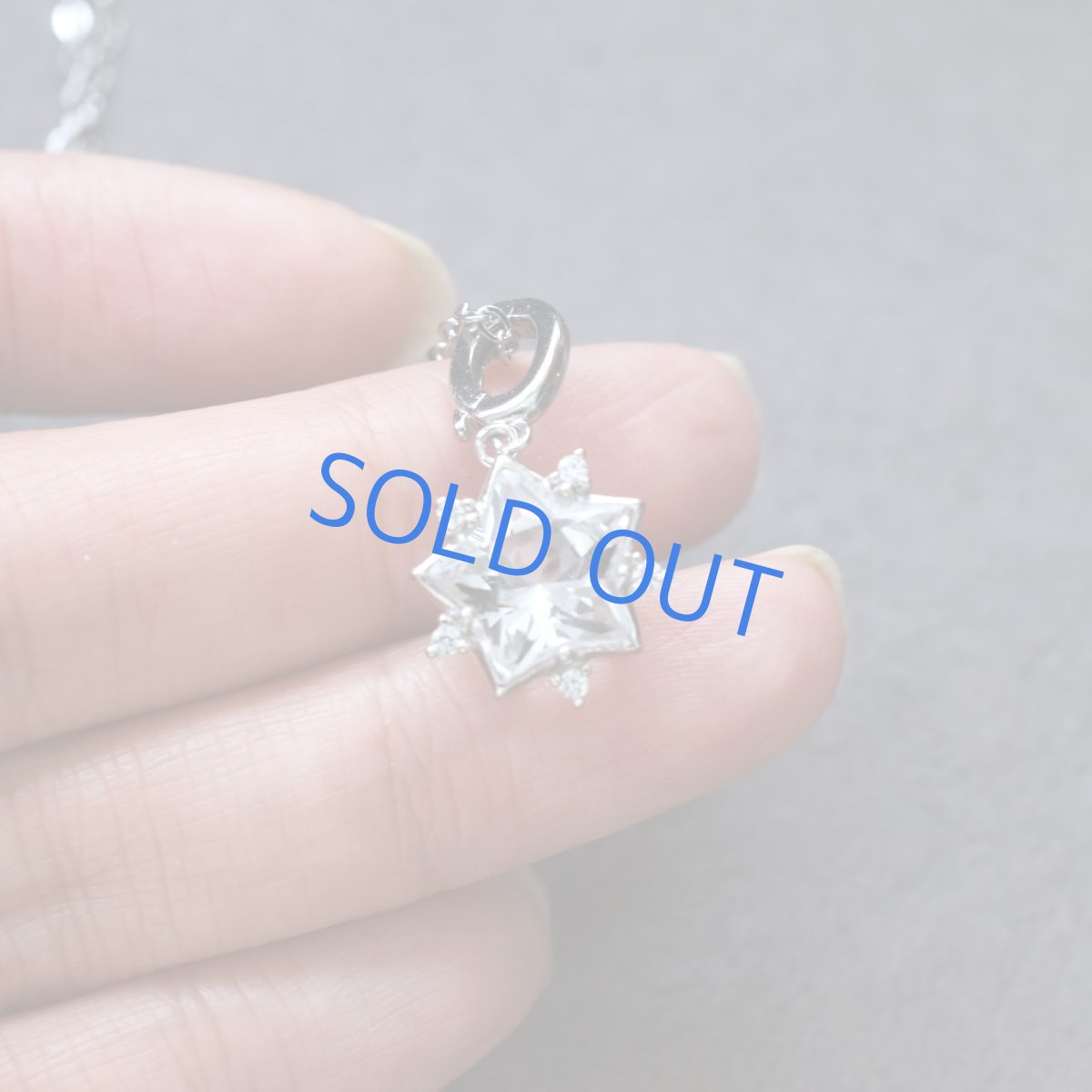 画像8: 冬の新作【残り１】宝石質　クリスタル　スター　ジェムカット　ペンダント　シルバー　サージカルステンレスネックレス (8)