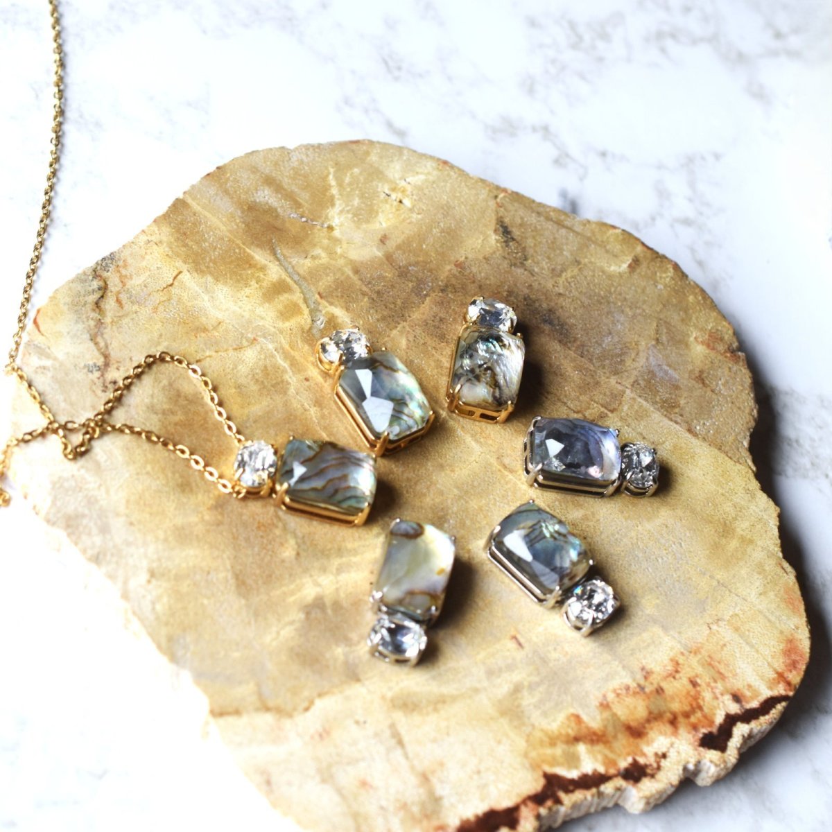 画像6: 特別価格【残り2・1点もの】香水　フレーム　アバロンシェルクリスタル　×　クリスタルガラス　サージカルステンレスネックレス  (6)